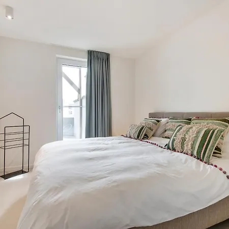 Appartement Beautifully Renovated Appt With Big Cosy Terrace à Knokke-Le-Zoute Extérieur photo